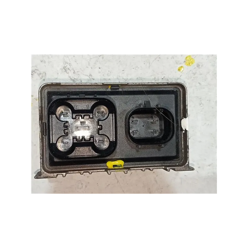 Recambio de caja precalentamiento para opel insignia berlina (2008) 2.0 cdti referencia OEM IAM GM55574293 55574293  
