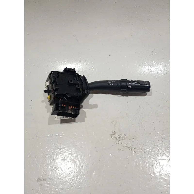 Recambio de mando limpia para toyota avensis (_t25_) 1.8 (zzt251_) referencia OEM IAM 173654LH  