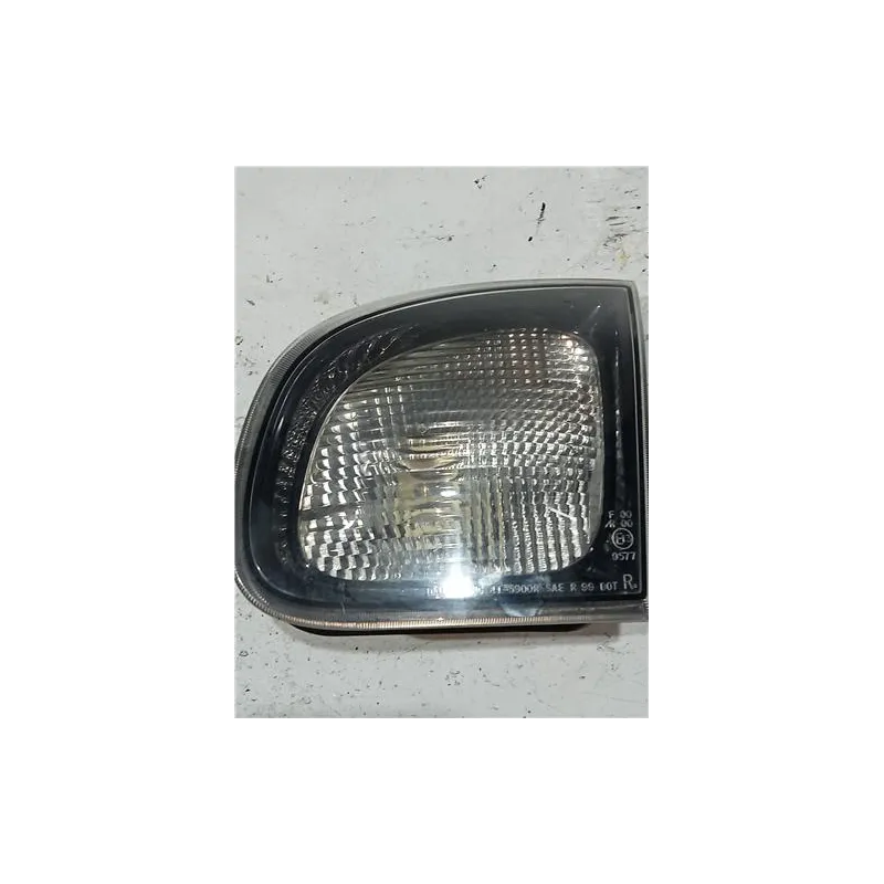 Recambio de piloto porton trasero derecho para daewoo lanos (1997) 1.6 16v referencia OEM IAM 415900R  