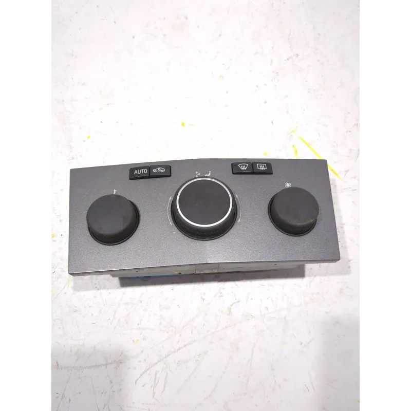 Recambio de mando climatizador para opel astra h berlina (2004) 1.7 cdti referencia OEM IAM 13122963  