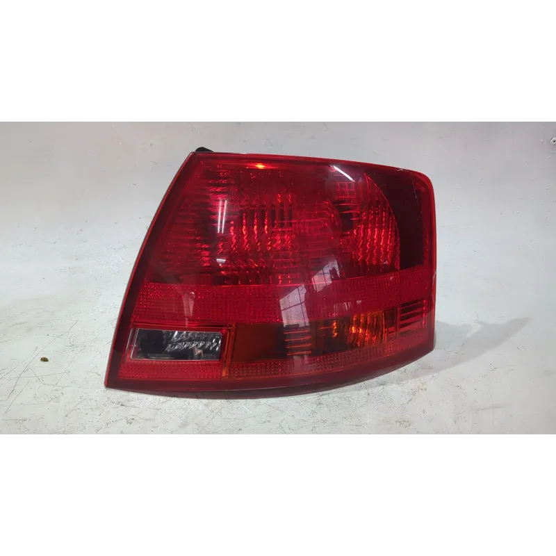 Recambio de piloto trasero derecho para audi a4 b8 (8k2) 2.0 tdi referencia OEM IAM 8e9945096e  