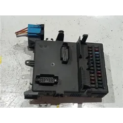 Recambio de caja fusibles/rele para renault laguna ii (bg0)(2001) 1.9 dci (bg0g) referencia OEM IAM 518002217  