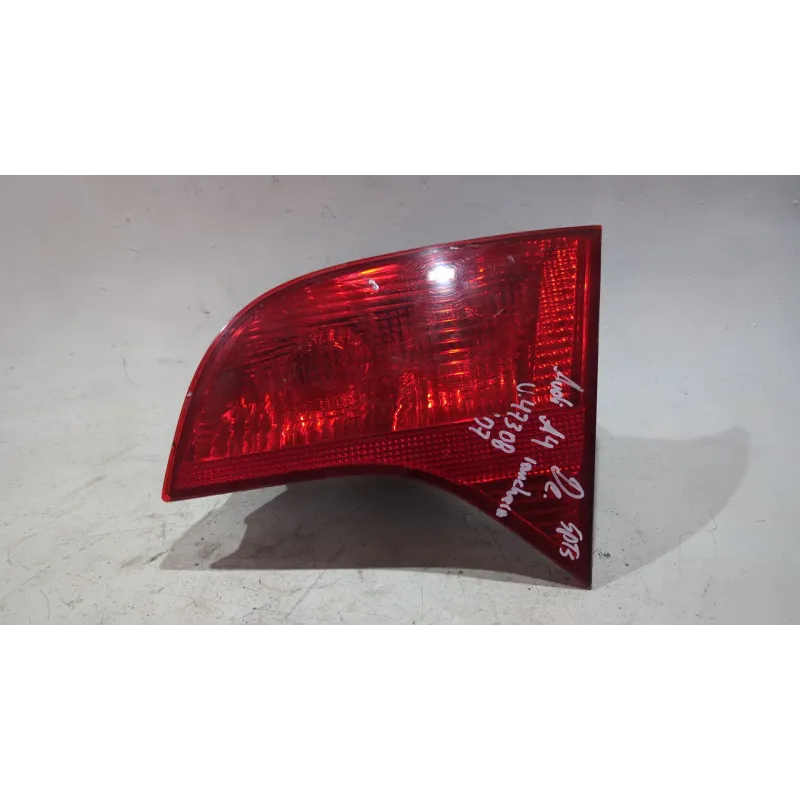 Recambio de piloto porton trasero derecho para audi a4 b8 (8k2) 2.0 tdi referencia OEM IAM 8e9945094  