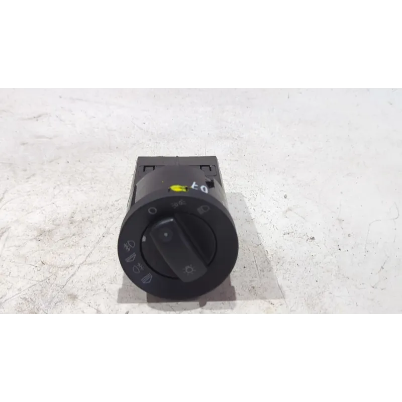 Recambio de mando luces para audi a4 b8 (8k2) 2.0 tdi referencia OEM IAM Bk78e0941531c  