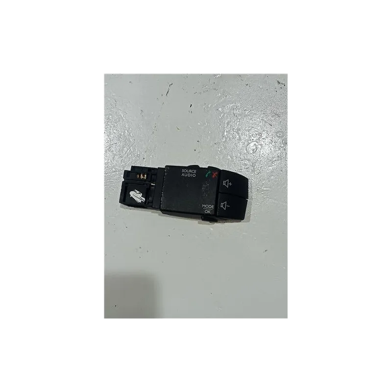 Recambio de mando multifuncion para dacia duster i (2010) 1.5 dci referencia OEM IAM 25552248R  