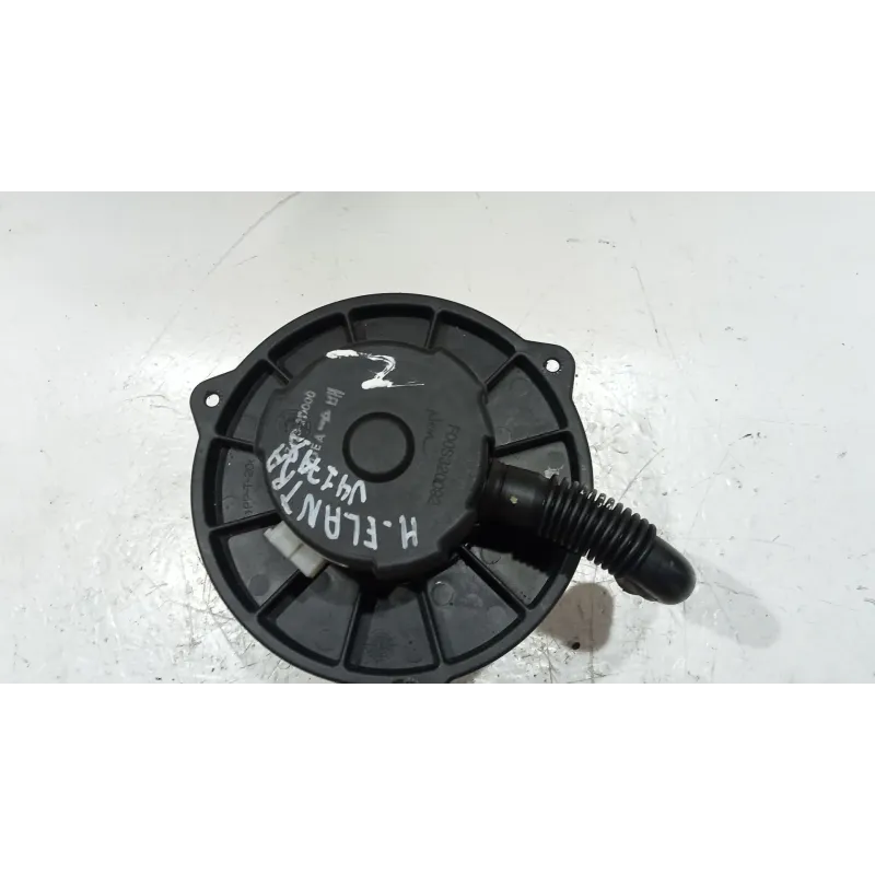Recambio de motor calefaccion para hyundai elantra sedán (xd) 2.0 crdi referencia OEM IAM F00S330017  