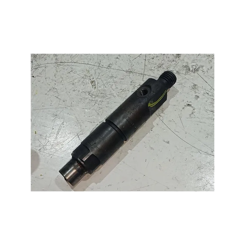 Recambio de inyector para renault master furgón (01.1998) caja cerrada, techo elevado referencia OEM IAM KBE58S4/4  