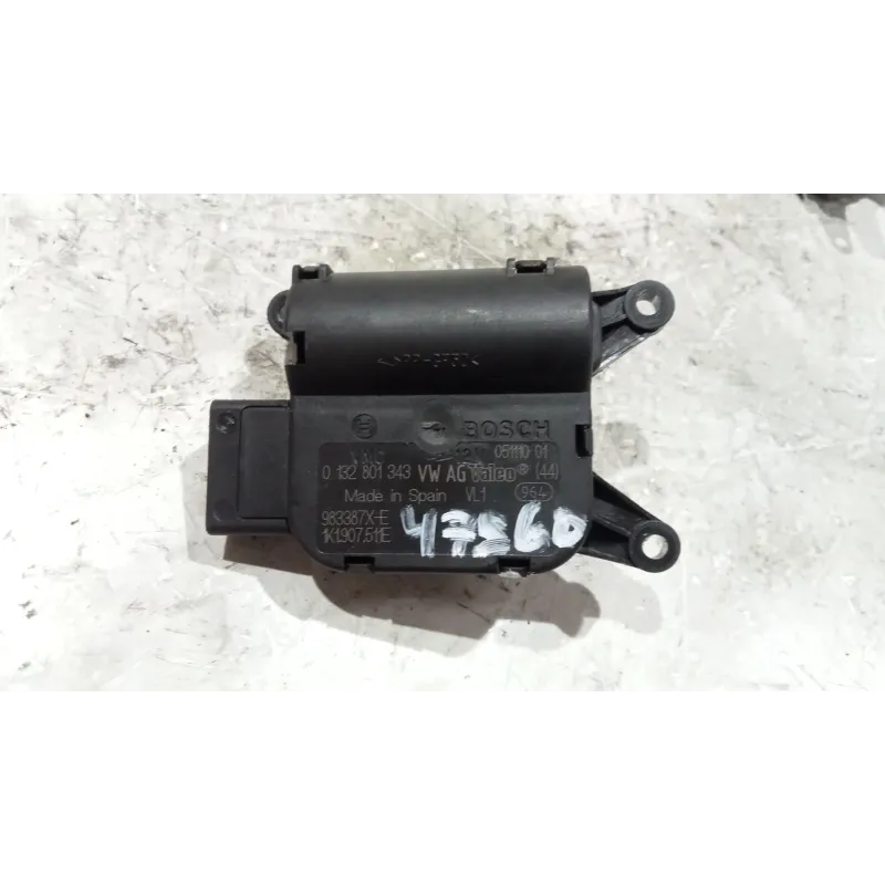 Recambio de motor apertura trampillas climatizador para seat leon (1p1) 1.6 tdi referencia OEM IAM 0132801343  