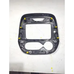 Recambio de embellecedor consola central para renault captur 1.5 dci referencia OEM IAM 00134727  