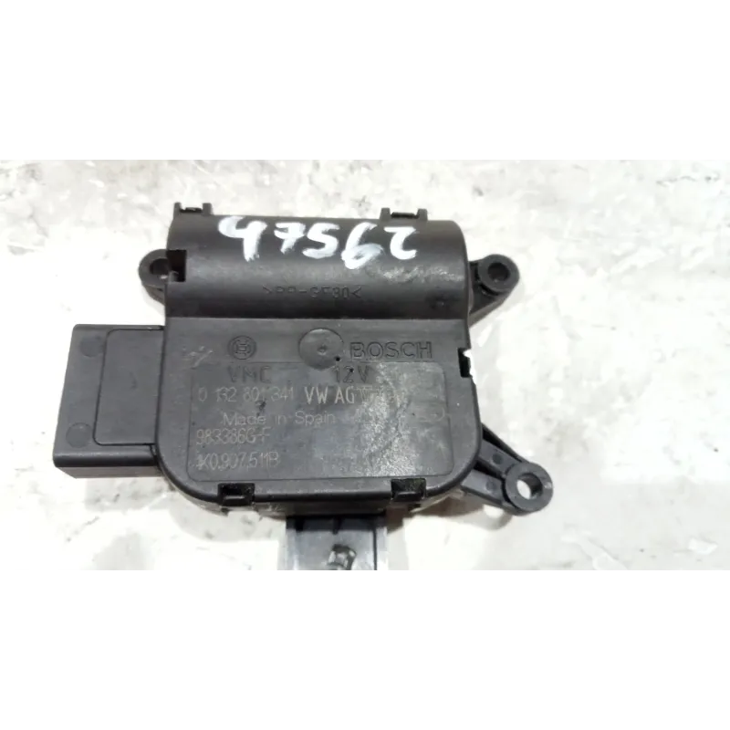 Recambio de motor apertura trampillas climatizador para seat leon (1p1) 1.6 tdi referencia OEM IAM 0132801341  