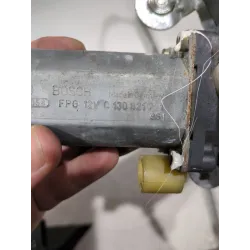 Recambio de elevalunas delantero derecho para renault megane 1.9 referencia OEM IAM 0130821721  