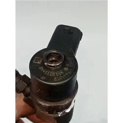 Recambio de inyector para opel astra h berlina (2004) 1.6 referencia OEM IAM 0445110159  