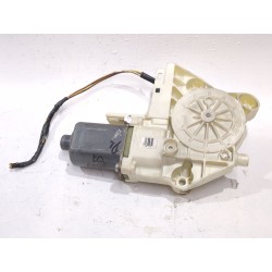 MOTOR ELEVALUNAS DELANTERO DERECHO 0130822216 4M5T14553 