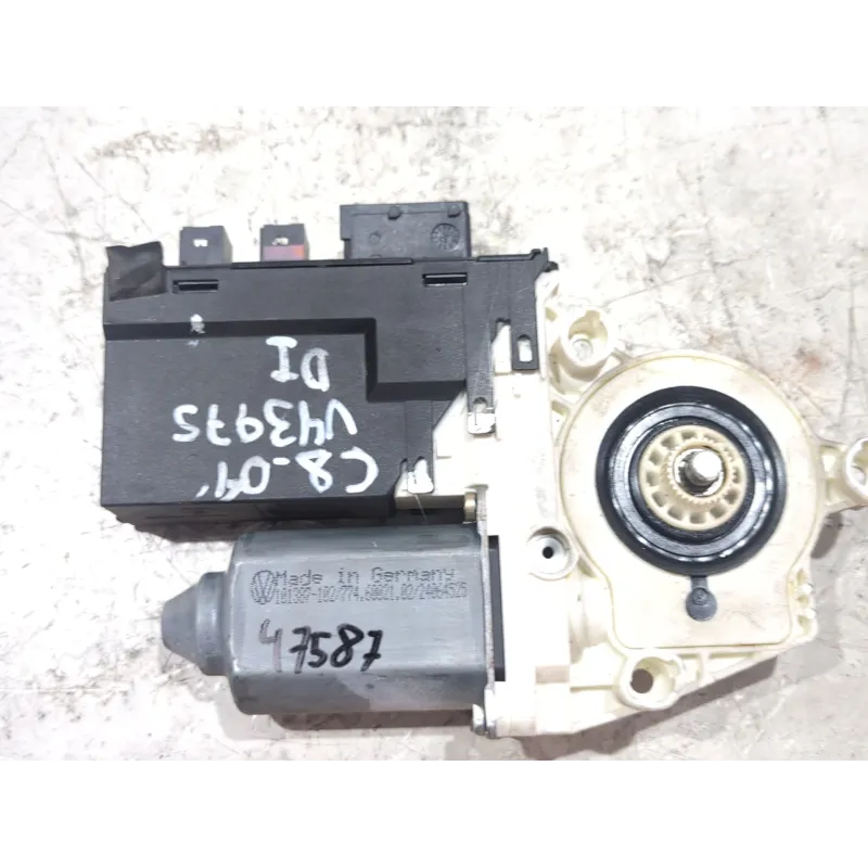 Recambio de motor elevalunas delantero izquierdo para citroën c8 (2002) 2.2 hdi referencia OEM IAM 1488740080  