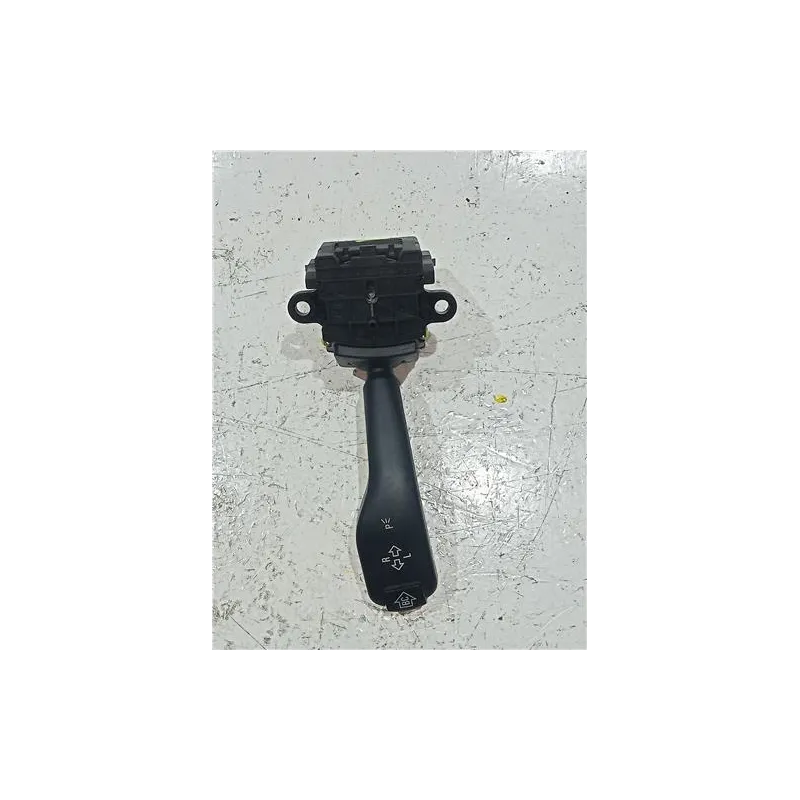 Recambio de mando multifuncion para bmw serie 3 berlina (e36)(1990) 316 i referencia OEM IAM 8363668K  
