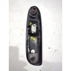 Recambio de botonera puerta delantera derecha para renault clio ii (bb_, cb_) 1.5 dci referencia OEM IAM 8200084005  