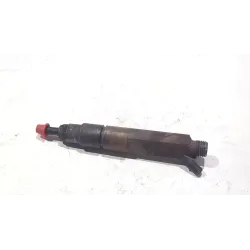 Recambio de inyector para daewoo lanos (klat) 1.5 referencia OEM IAM 038130201G  