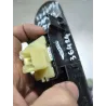 Recambio de mando elevalunas delantero derecho para renault captur 1.5 dci referencia OEM IAM 1135206x  