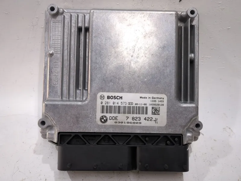 Recambio de centralita inyeccion para bmw 1 (e81) 118 d referencia OEM IAM 0281014573 782342201  