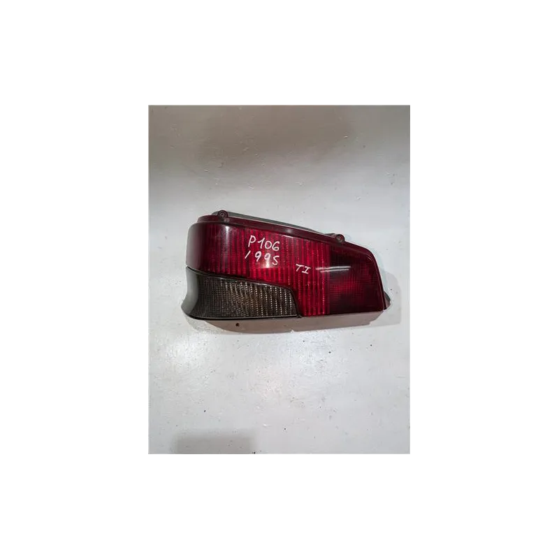 Recambio de piloto trasero izquierdo para peugeot 106 (s1)(08.199103.1996) 1.4 referencia OEM IAM VALEO 2186  