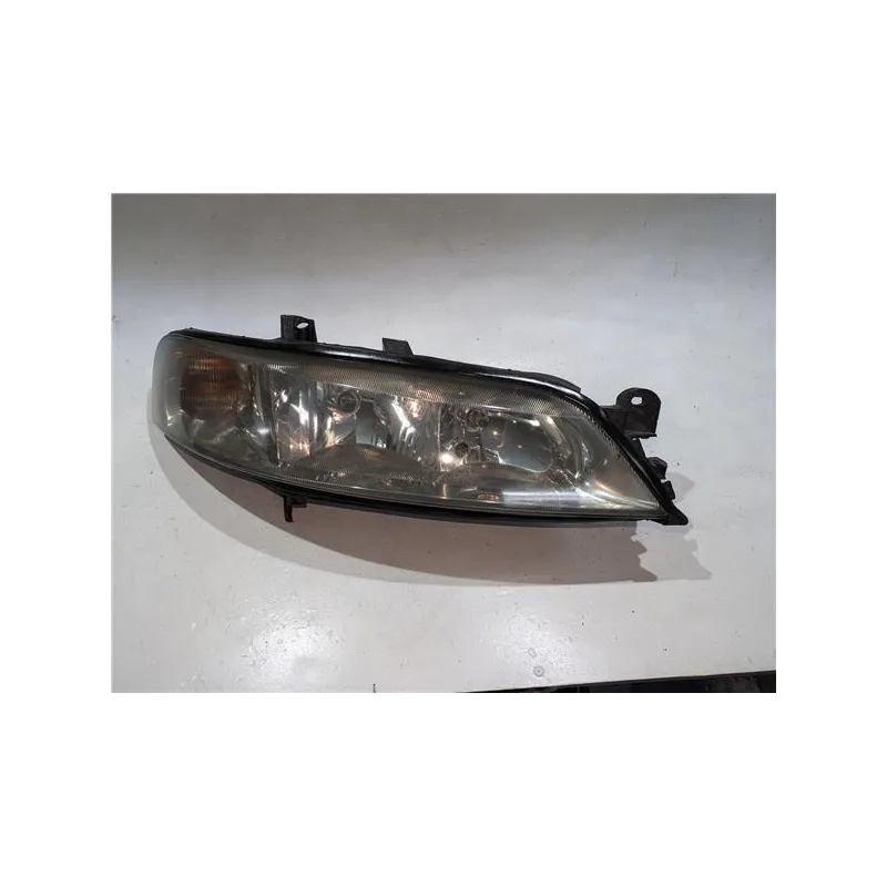 Recambio de faro delantero derecho para opel vectra b berlina (1995) 2.0 di 16v referencia OEM IAM 90586845  