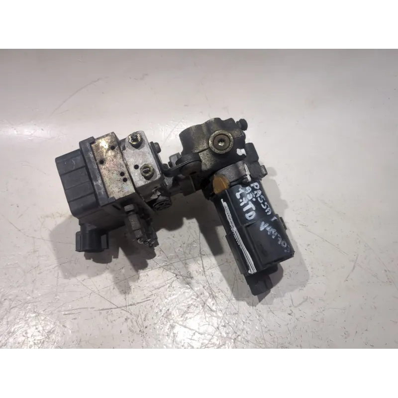 Recambio de nucleo abs para volkswagen passat berlina (3a2)(09.1993) 1.8 referencia OEM IAM 10044707453  