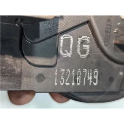 Recambio de cerradura puerta delantera derecha para opel astra h berlina (2004) 1.6 referencia OEM IAM 13210749QG  