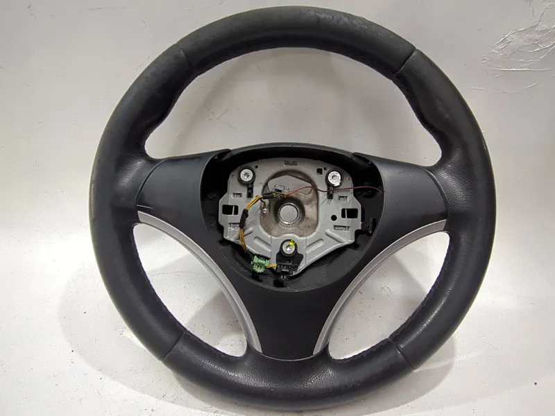 Recambio de volante para bmw 1 (e81) 118 d referencia OEM IAM 3057364A7  