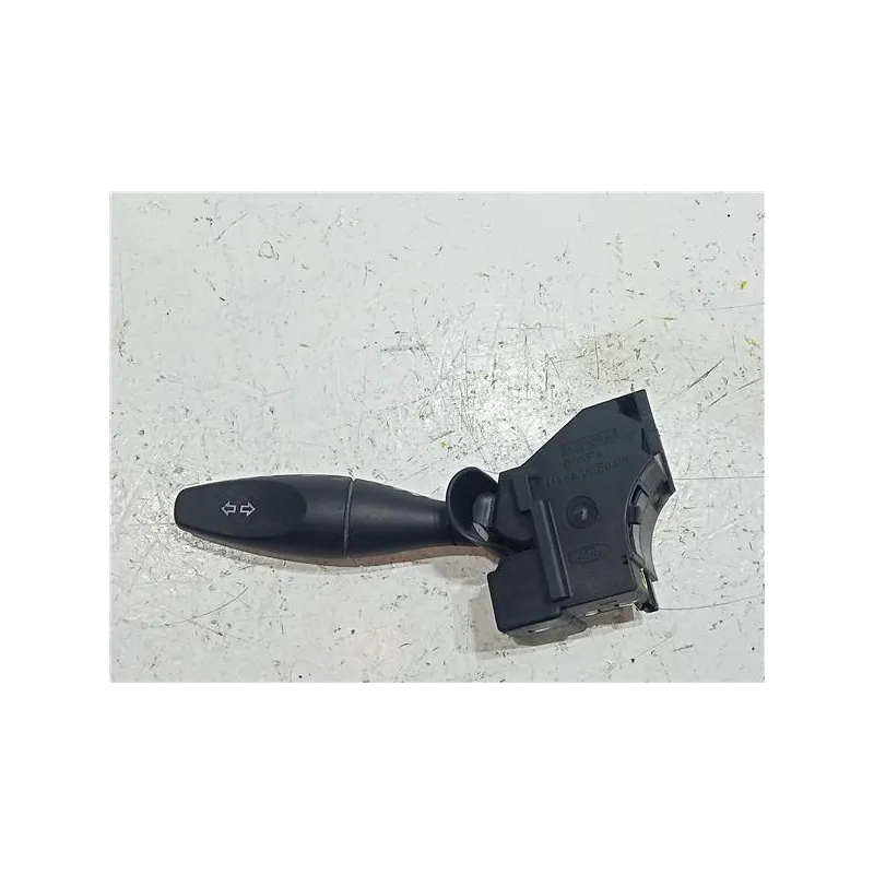Recambio de mando multifuncion para ford fiesta (cbk)(2002) referencia OEM IAM 1S7T13335AE  