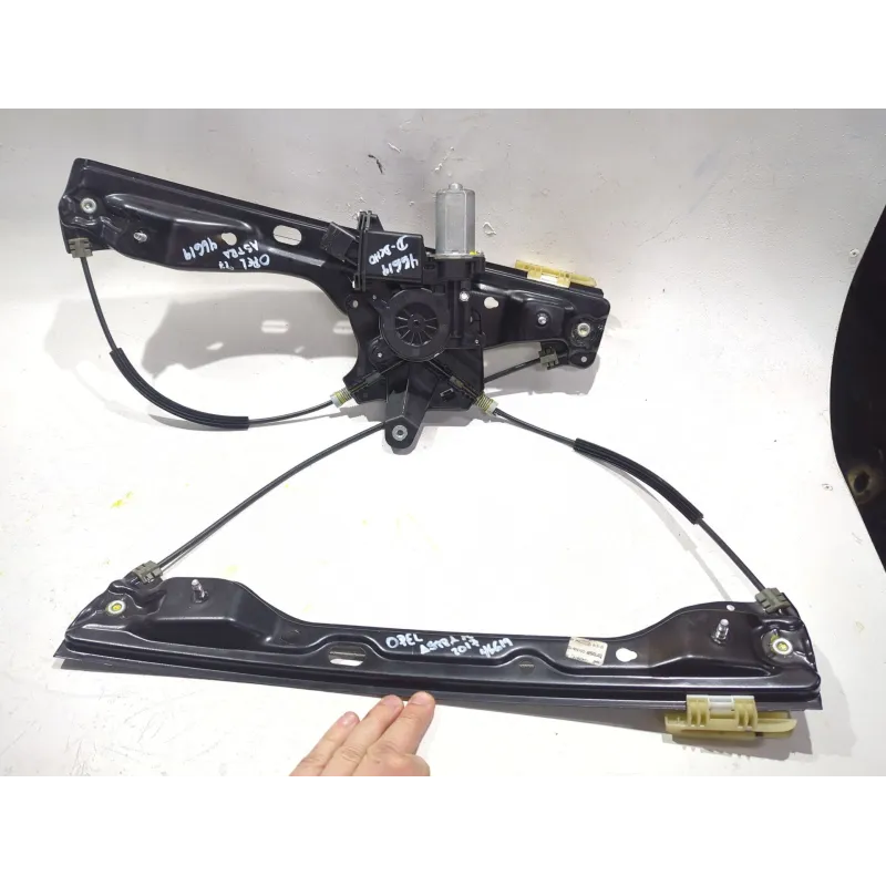 Recambio de mecanismo elevalunas delantero derecho para opel astra k (b16) 1.6 cdti (68) referencia OEM IAM 13406674  