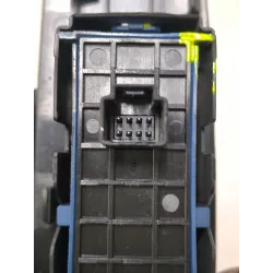 Recambio de mando elevalunas trasero derecho para toyota avensis (_t25_) 2.0 d-4d (adt250_) referencia OEM IAM 7427105040  