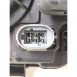 Recambio de faro derecho para renault megane cc (ez0/1_) 1.9 dci (ez0j, ez1s) referencia OEM IAM 7700427870D  