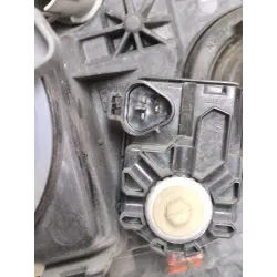 Recambio de faro delantero izquierdo para toyota avensis (_t25_) 2.0 (azt250_) referencia OEM IAM 35108  
