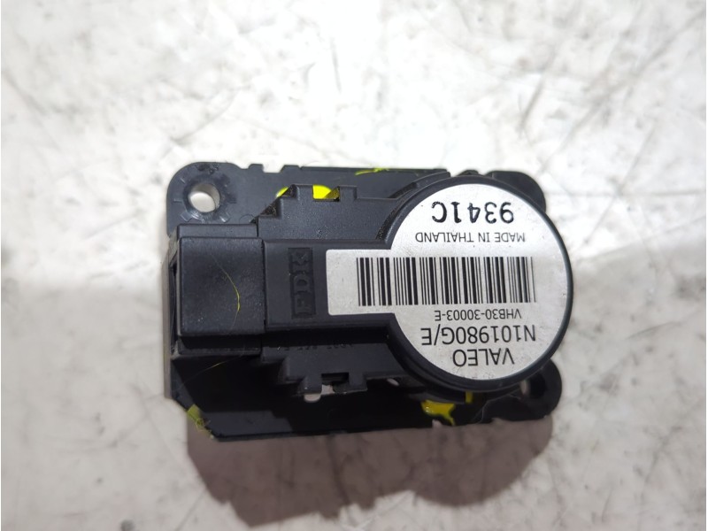 Recambio de motor apertura trampillas climatizador para renault megane iii sport tourer (2009) 1.6 bose edition [1,6 ltr. - 96 k
