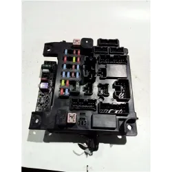 CAJA FUSIBLES/RELE 8637A644 