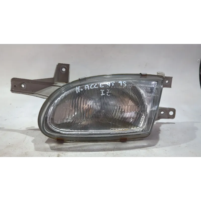 Recambio de faro delantero derecho para hyundai accent (x3)(1995) 1.3 referencia OEM IAM 1010896  