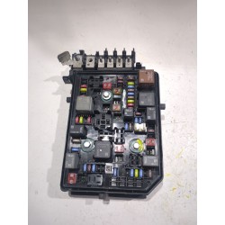 CAJA RELES / FUSIBLES 39040854 