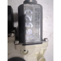 Recambio de motor elevalunas delantero derecho para seat ibiza iii (6l1) 1.4 16v referencia OEM IAM 6Q2959801A  