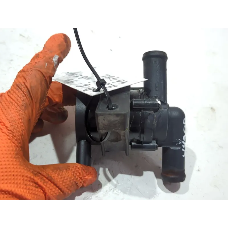 Recambio de bomba agua para audi a6 c5 (4b2, 4b4) 2.8 referencia OEM IAM 078121601  