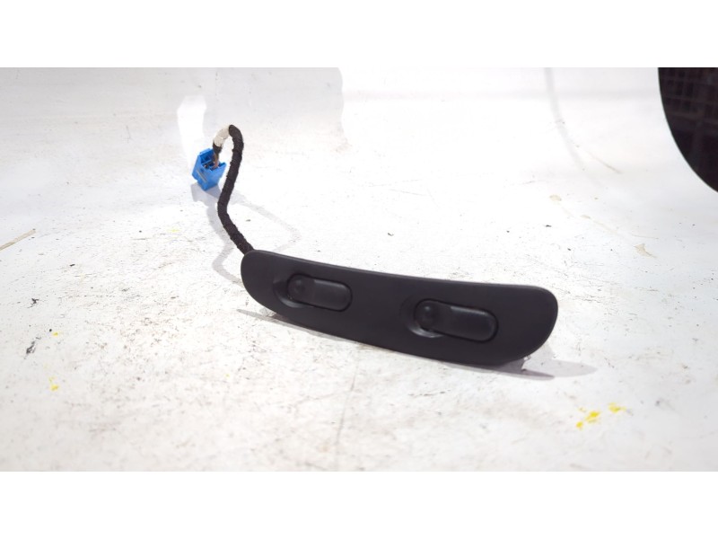 Recambio de mando elevalunas delantero derecho para opel vectra b (j96) 2.0 dti 16v (f19) referencia OEM IAM 4953302  