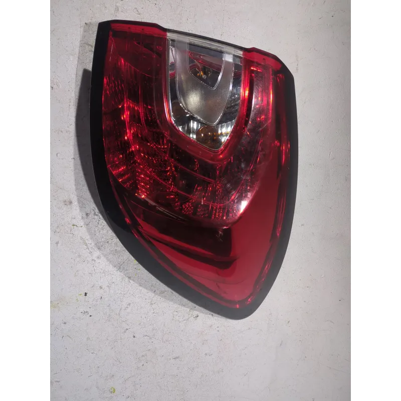 Recambio de piloto trasero derecho para renault captur 1.5 dci referencia OEM IAM 265502731R  