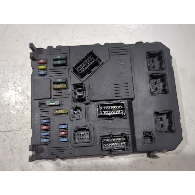 Recambio de bsi para peugeot 407 hdi 135 referencia OEM IAM S120104600L  