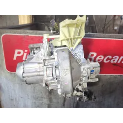 Recambio de caja cambios manual para peugeot 208 1.6 hdi referencia OEM IAM 20DP77  