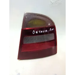 Recambio de piloto trasero derecho para skoda octavia berlina (1u2)(1997) 1.6 referencia OEM IAM 1U6945112  