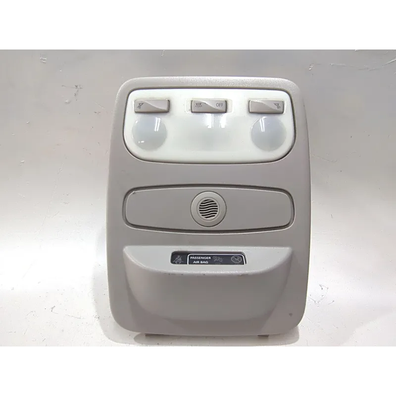 Recambio de luz interior techo para renault captur 1.5 dci referencia OEM IAM 283128032 739486822R  
