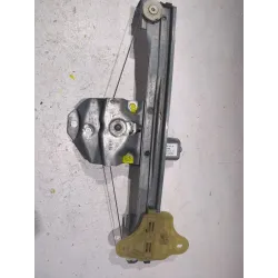 Recambio de elevalunas electrico delantero derecho para renault captur 1.5 dci referencia OEM IAM 128001471B  