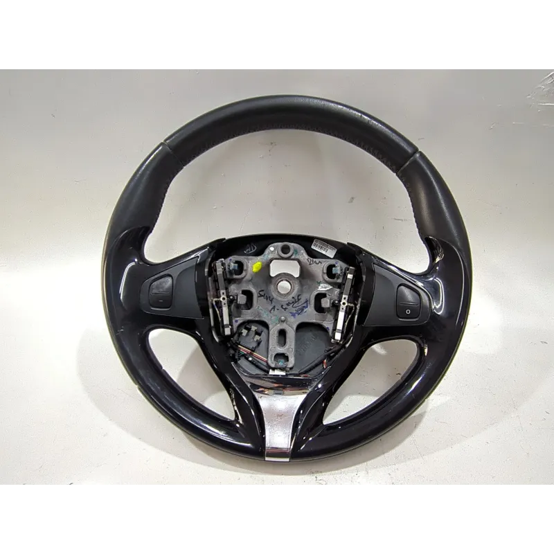 Recambio de volante para renault captur 1.5 dci referencia OEM IAM 6218822 6224690  