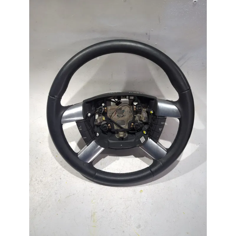 Recambio de volante para ford focus ii sedán (da_) 1.6 ti referencia OEM IAM 4M513600CL3ZHE  