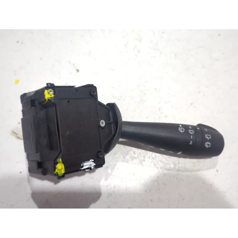 Recambio de mando limpiaparabrisas para dacia logan 1 mcv familiar (2006) 900 referencia OEM IAM 255679575R  