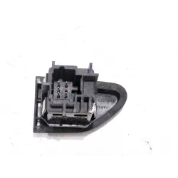 Recambio de boton emergencia para renault captur 1.5 dci referencia OEM IAM 252907372R  